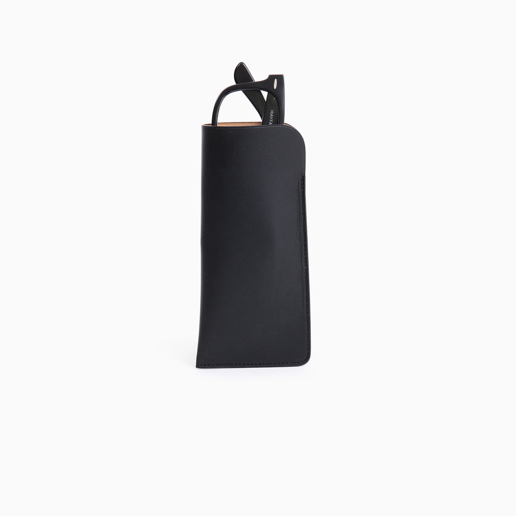 L150 VERTICAL BOX BAG IN BLACK CALFSKIN LEATHER